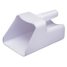 PLASTIC SCOOP 2QT.